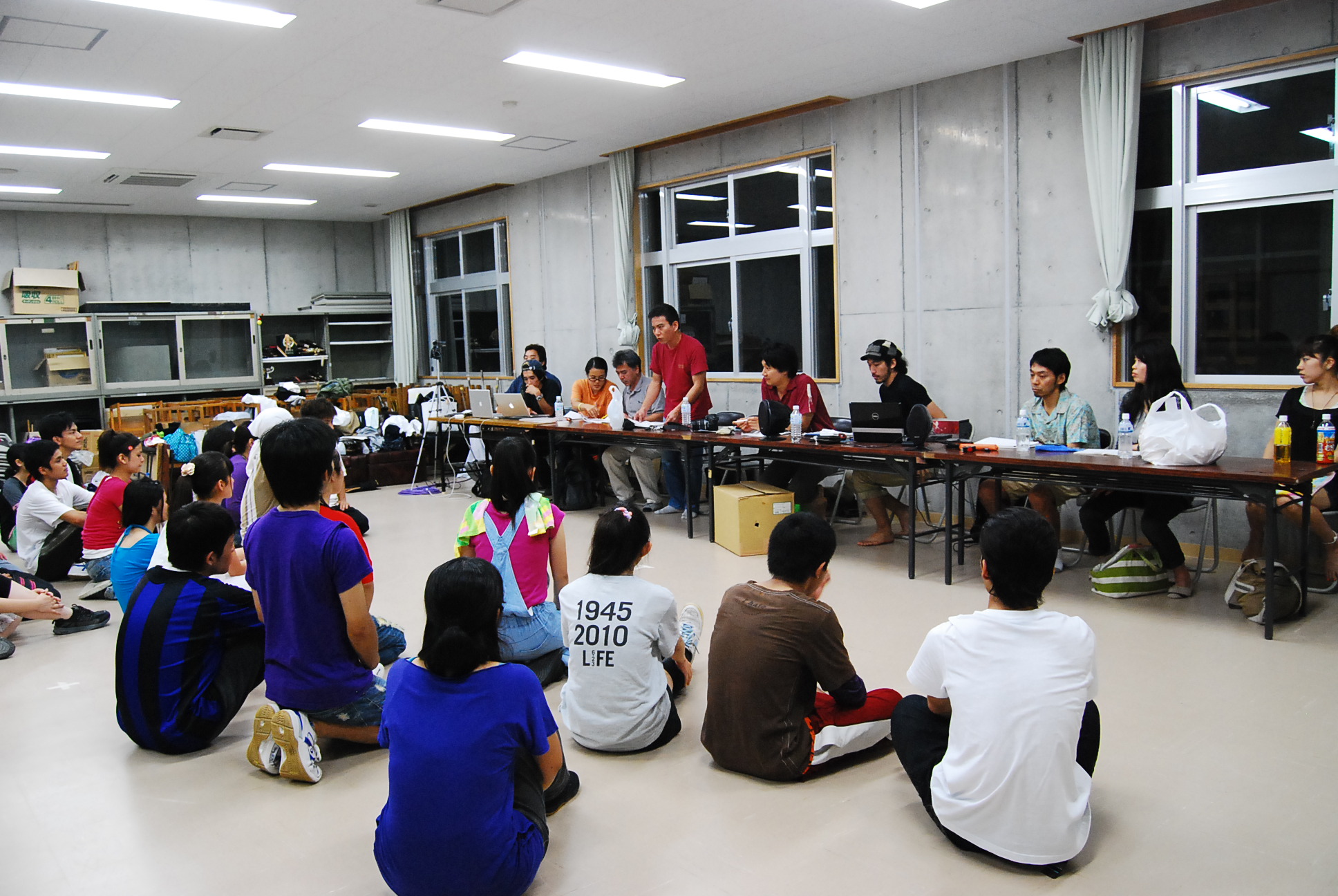 地域活性化プロジェクト「ニイナとオジイの戦世 in 沖縄」(PKシアター掲載画像)